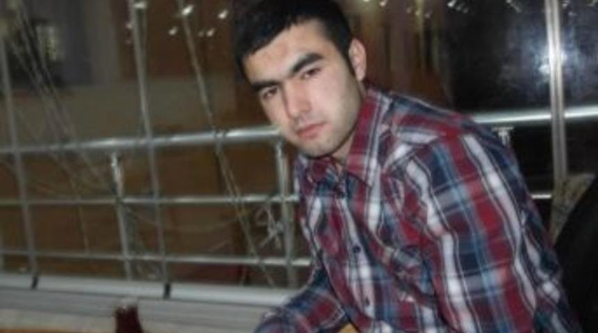&Ccedil;i&ccedil;ekdağı&rsquo;nda Elektirik Akımına Kapılan Gen&ccedil; Hayatını Kaybetti.