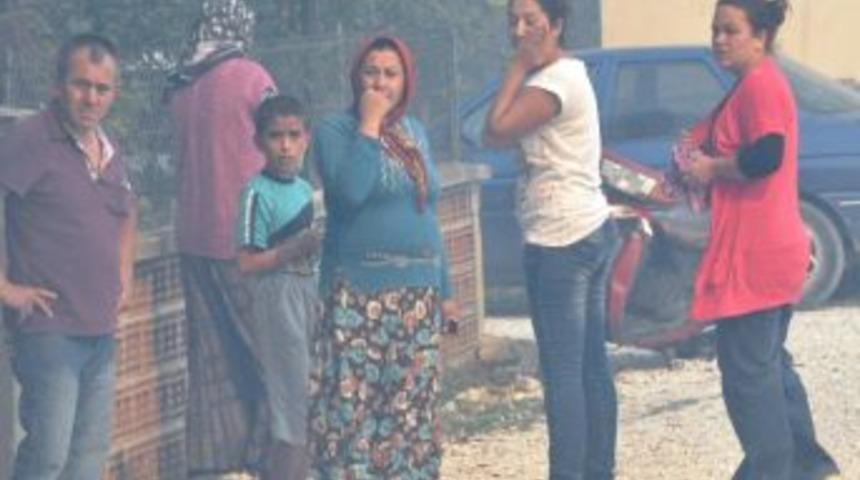 K&ouml;y&uuml; Duman Bulutu Kapladı