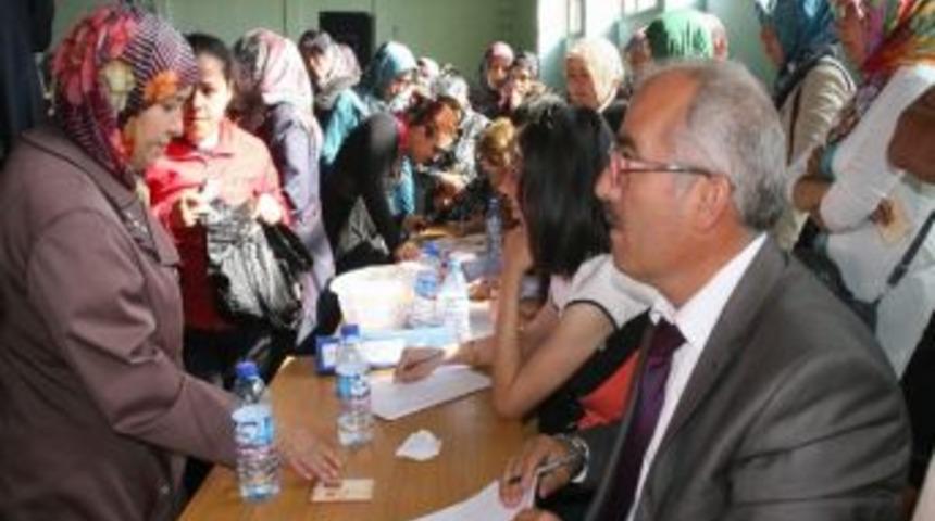 Yozgat'ta 90 Kişilik Kadro İ&ccedil;in 500 Kişi Başvurdu