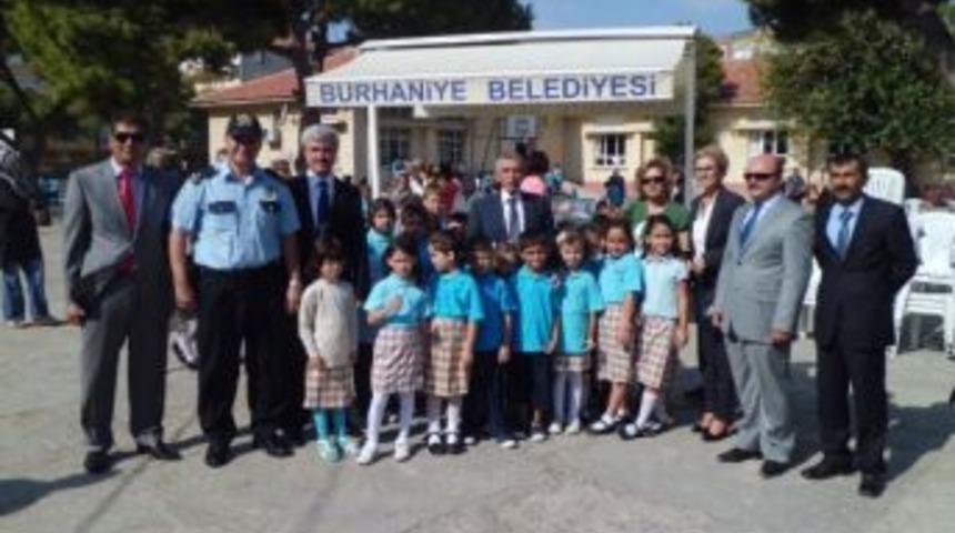 Burhaniye&rsquo;de Yeni Eğitim Yılı Coşkuyla Başladı
