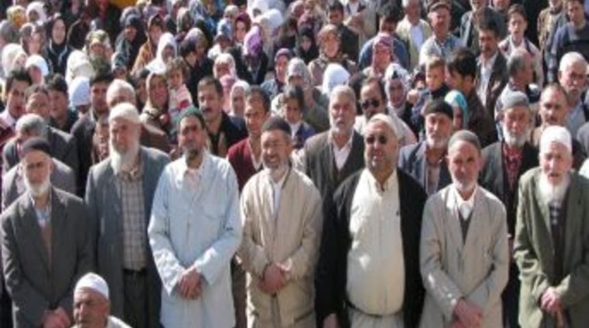 Sorgun&rsquo;da İlk Hac Kafilesi Kutsal Topraklara Uğurlandı