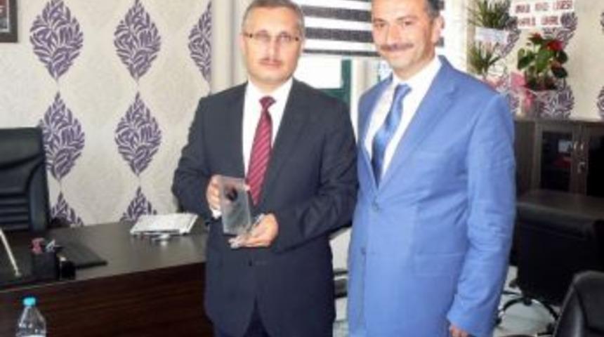 Boz&uuml;y&uuml;k Fen Lisesi A&ccedil;ıldı