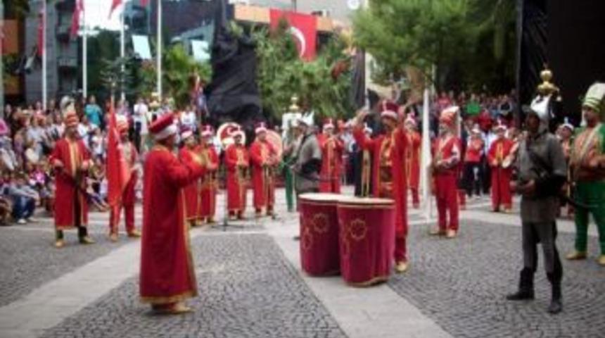 Erdek'in D&uuml;şman İşgalinden Kurtuluşu Kutlandı