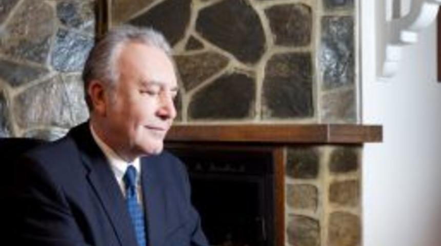 Sarı Kanaryalı Tabletler 749 Liradan Vitrinde