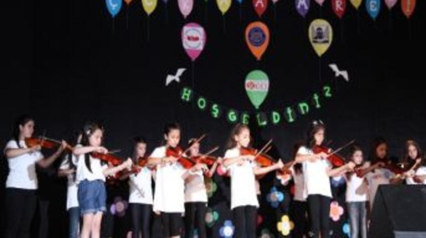 &Ccedil;ocuklar G&ouml;sterileriyle B&uuml;y&uuml;ledi