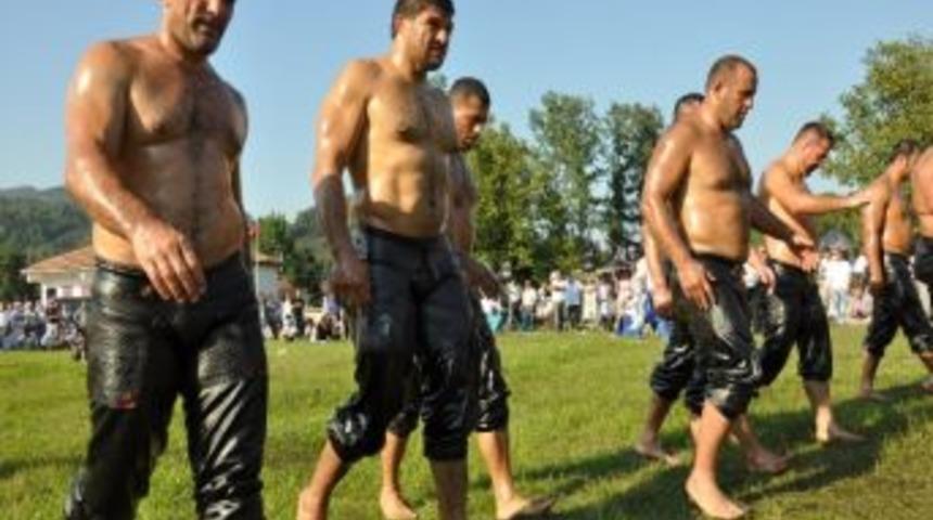 &Ccedil;atalpınar G&uuml;reşlerinde Başpehlivan Şaban Yılmaz