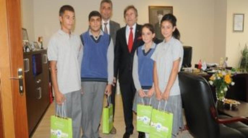 &Ouml;ğrencilerden Belediyeye Ziyaret