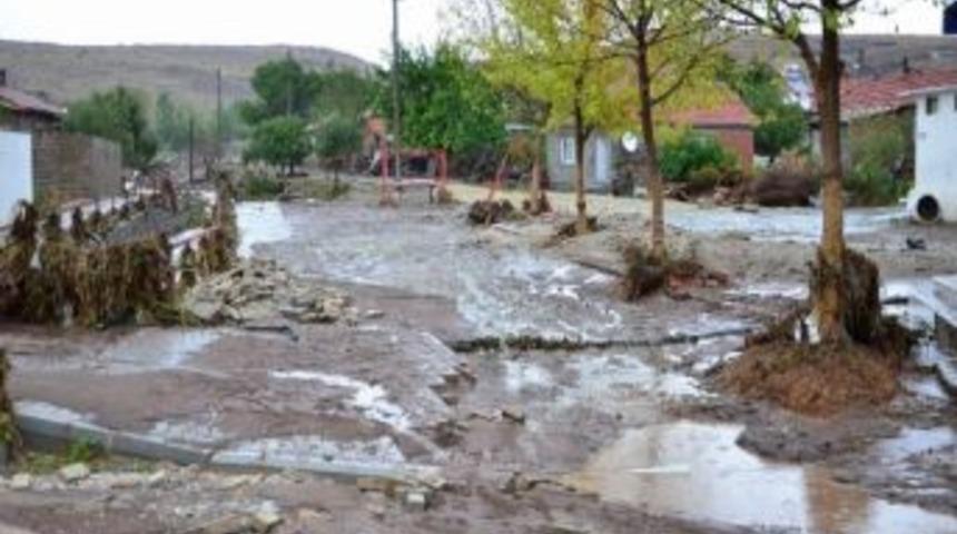 G&ouml;nen'i Sel Vurdu