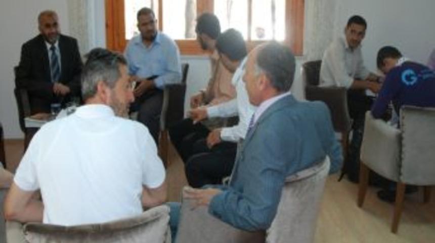 Filistinli &Ouml;ğrenciler, G&uuml;ng&ouml;rm&uuml;şler Konağı&rsquo;na Hayran Kaldı