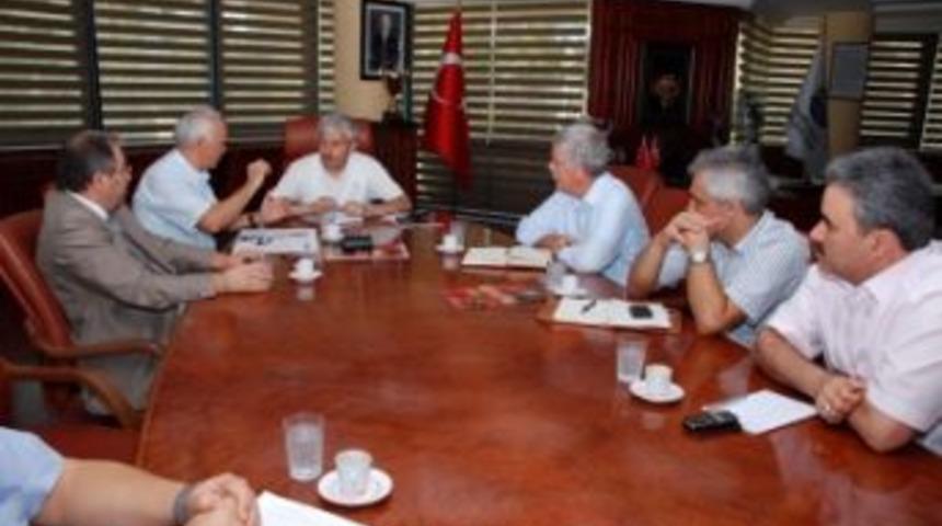 Zirai İla&ccedil; Atıkları Sorunu Masaya Yatırıldı