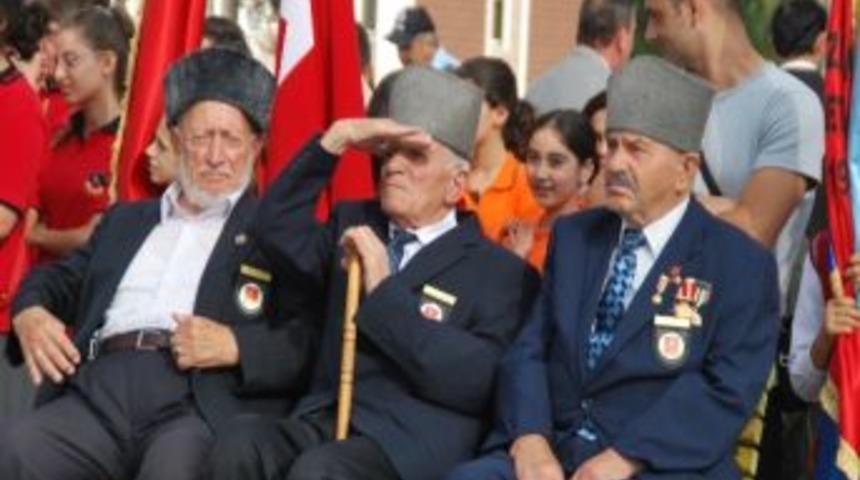 Bafra&rsquo;da Gaziler G&uuml;n&uuml; Kutlandı