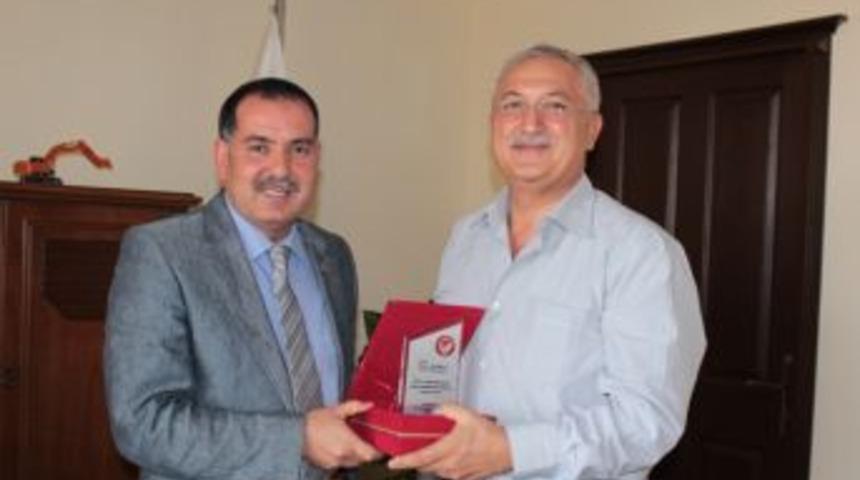 İl Hakem Kurulundan Zenbilci&rsquo;ye plaketi