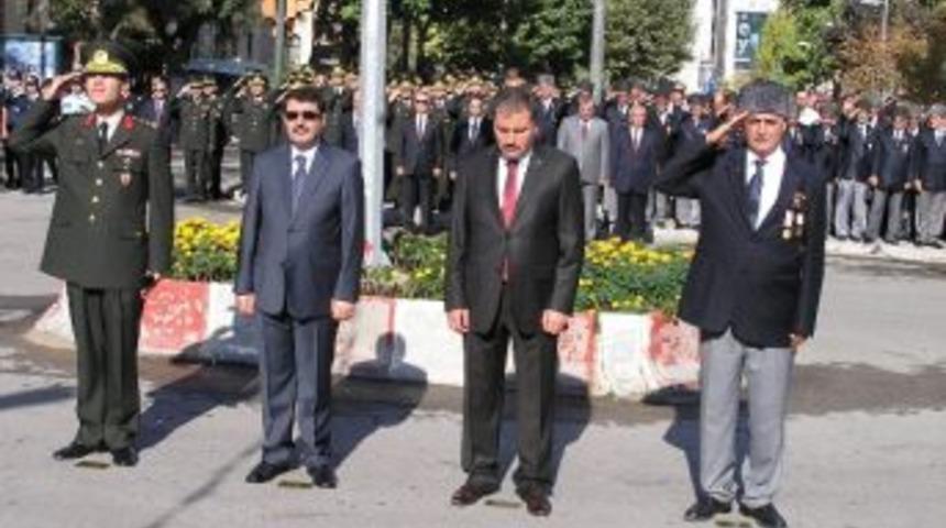 Gaziler G&uuml;n&uuml; Nedeniyle Malatya'da T&ouml;ren D&uuml;zenlendi