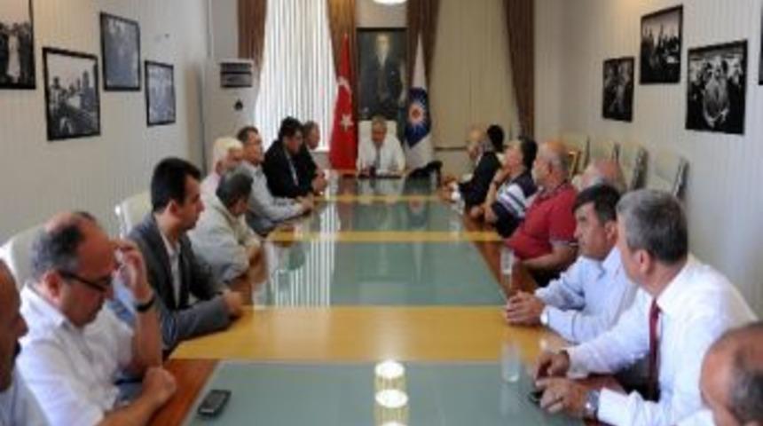 Başkan Akaydın Esnafın Yanında