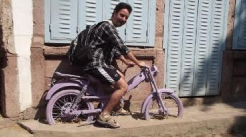 Eskiyen Motosiklet Heykel Oldu