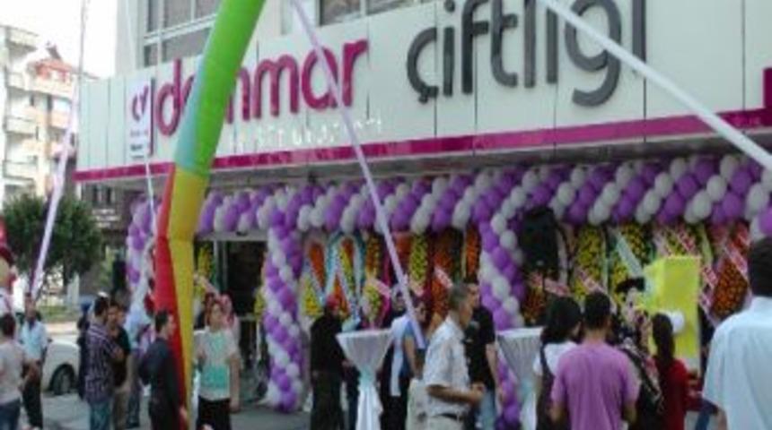Demmar Market T&ouml;renle Hizmete A&ccedil;ıldı
