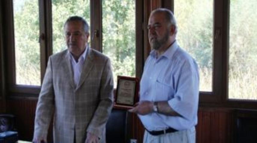 G&ouml;rev Yerleri Değişen Sakarya İl M&uuml;ft&uuml; Yardımcıları Ve İl&ccedil;e M&uuml;ft&uuml;lerine Veda Programı D&uuml;zenlendi