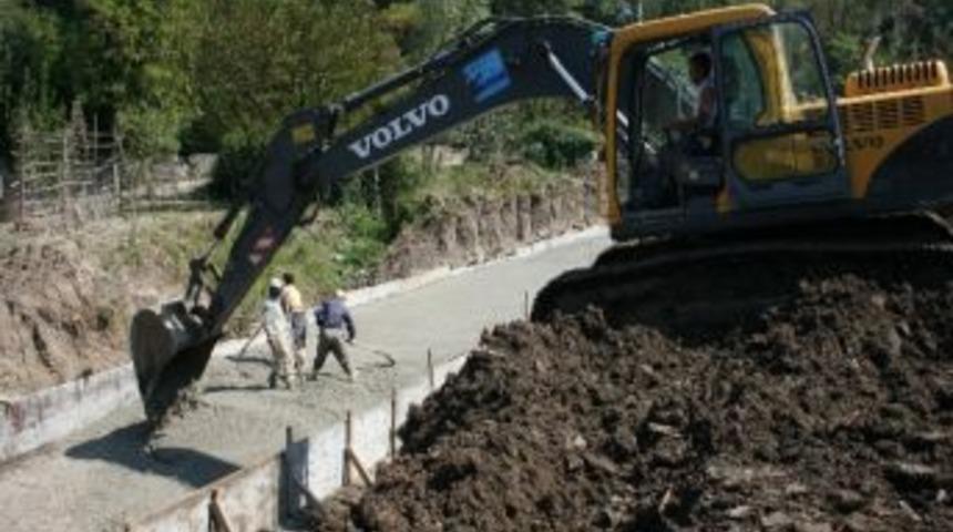 Filyos&rsquo;ta Dereler Islah Ediliyor