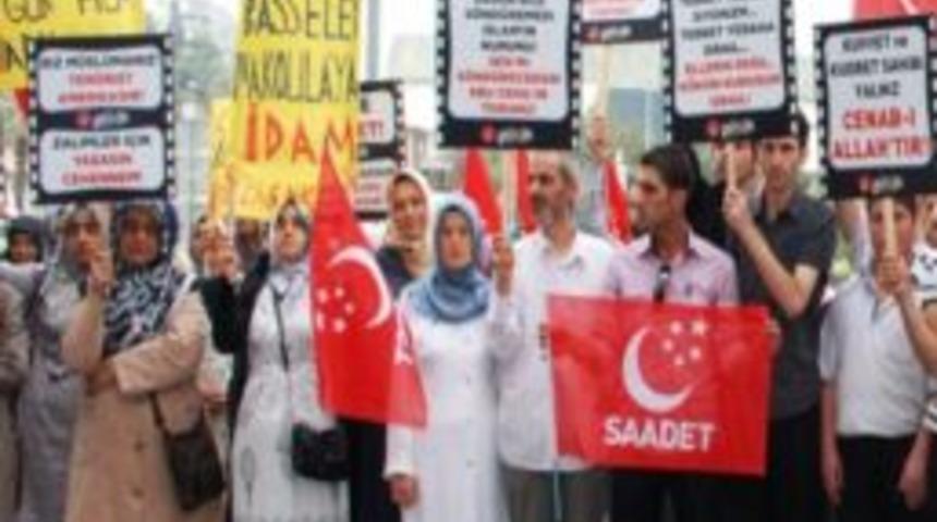 Peygambere Hakaret İ&ccedil;eren Film Protesto Edildi