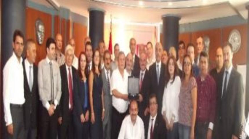 Ayto, Etso İle Kardeş Oldu