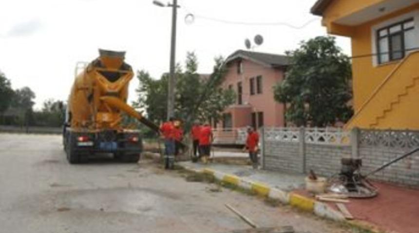 Acısu&rsquo;da şık kaldırımlar kullanıma sunuldu