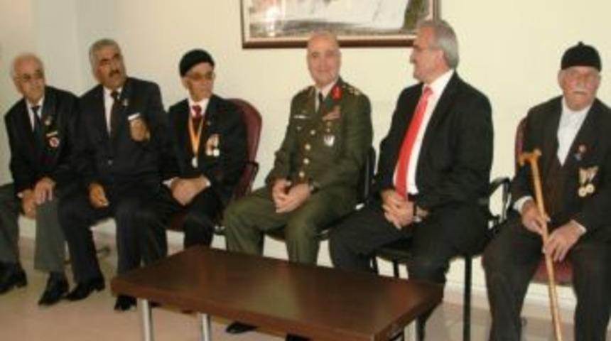 Van'da Gaziler G&uuml;n&uuml; Kutlaması