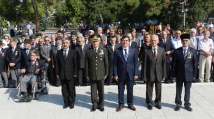 Burdur'da Gaziler G&uuml;n&uuml; Kutlandı