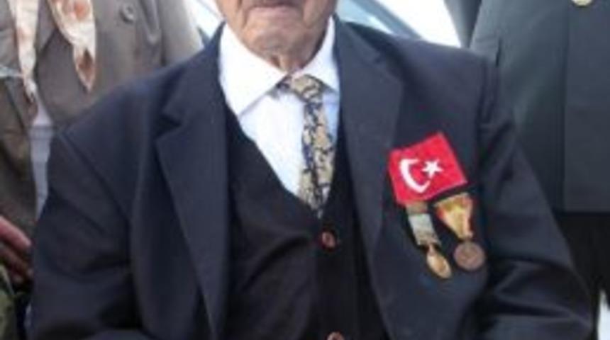 Ahlat&rsquo;ta Gaziler G&uuml;n&uuml; Kutlandı