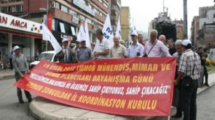 Tmmob M&uuml;hendis, Mimar Ve Şehir Plancıları Dayanışma G&uuml;n&uuml; Kutlandı