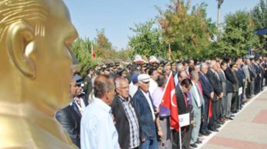 Gaziler G&uuml;n&uuml; T&ouml;renlerle Kutlandı