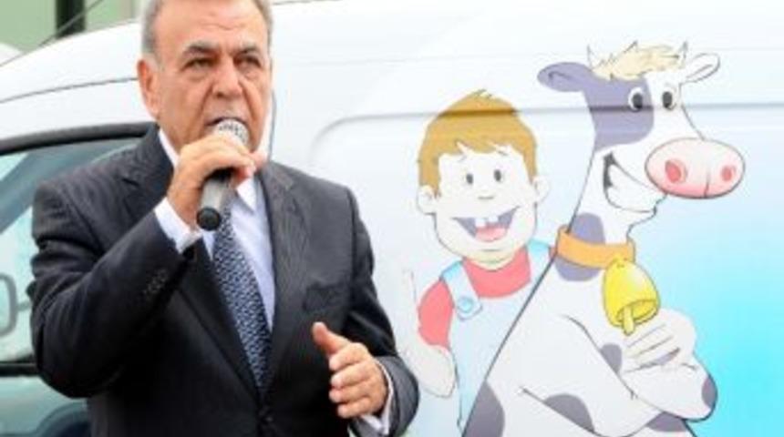 İzmir B&uuml;y&uuml;kşehir Belediye Başkanı Aziz Kocaoğlu: