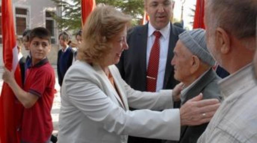 Bolvadin'de Gaziler G&uuml;n&uuml; T&ouml;renle Kutlandı