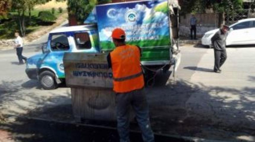 Çöp Konteynırlarına Yıkama Ve İlaçlama