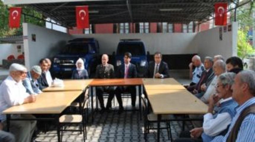 Selendi'de Gaziler G&uuml;n&uuml; Kutlandı