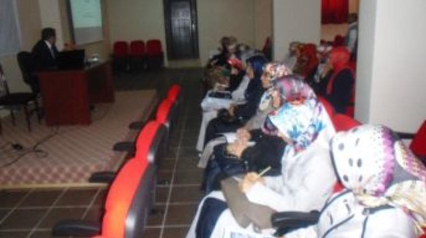 Tortumda T&uuml;m Kur&rsquo;an Kursu &Ouml;ğreticilerine Seminer