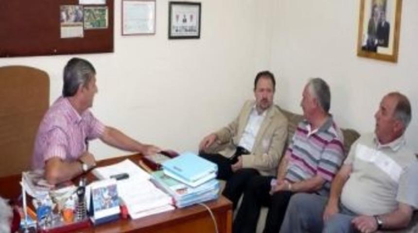 Tepebaşı Ak Parti İl&ccedil;e Teşkilatı S&uuml;tl&uuml;ce Sakinlerini Dinledi