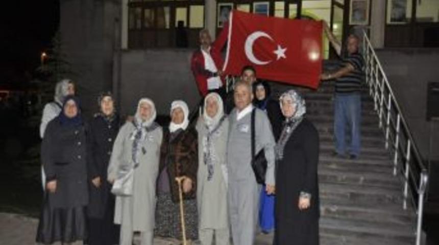 Kayseri&rsquo;den İlk Hacı Kafilesi Yola &Ccedil;ıktı