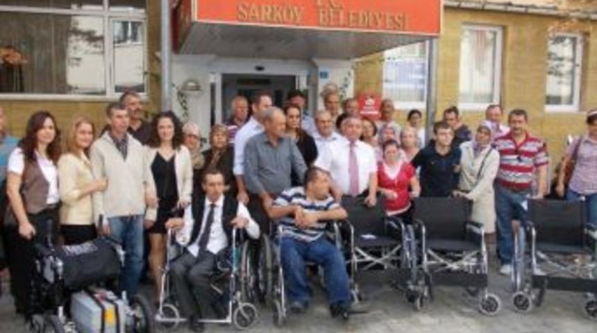 Şark&ouml;y Belediyesi Engelli Aracı Dağıttı