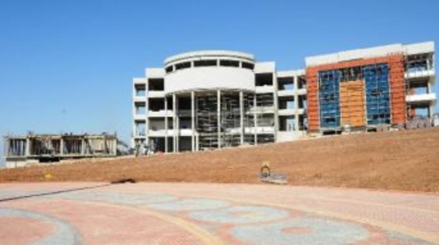 7 Aralık &Uuml;niversitesi Gelişmeye Devam Ediyor