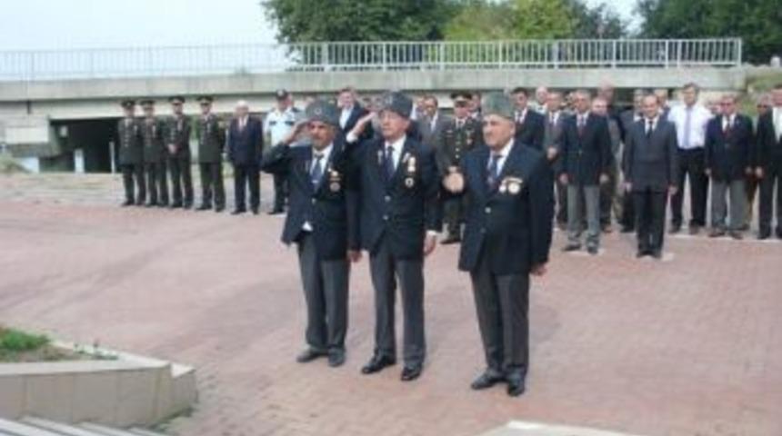 Gaziler g&uuml;n&uuml; Kutlandı