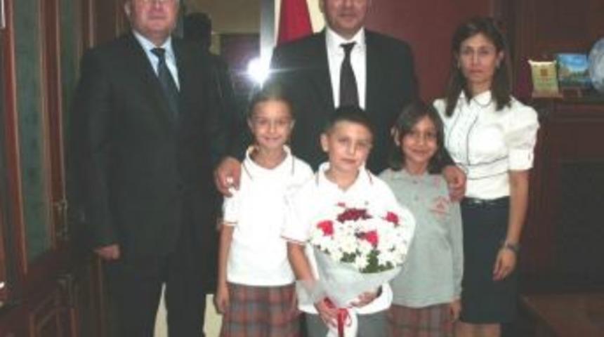 Atat&uuml;rk İlkokulu'ndan   kaymakama ziyaret