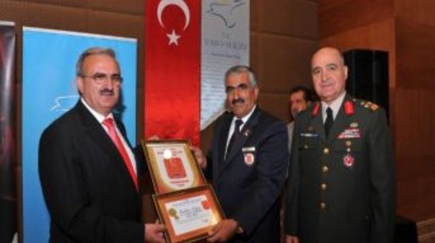 Van&rsquo;da Gaziler G&uuml;n&uuml; Kutlaması