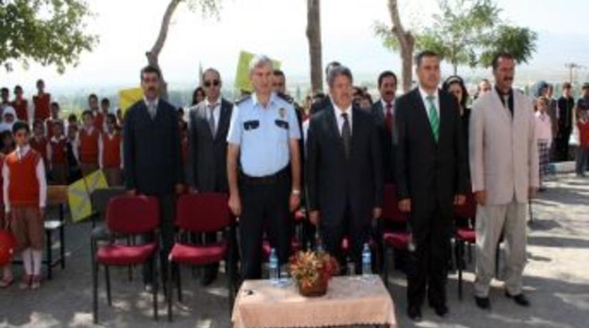 Pasinler&rsquo;de İlk&ouml;ğretim Haftası Kutlaması