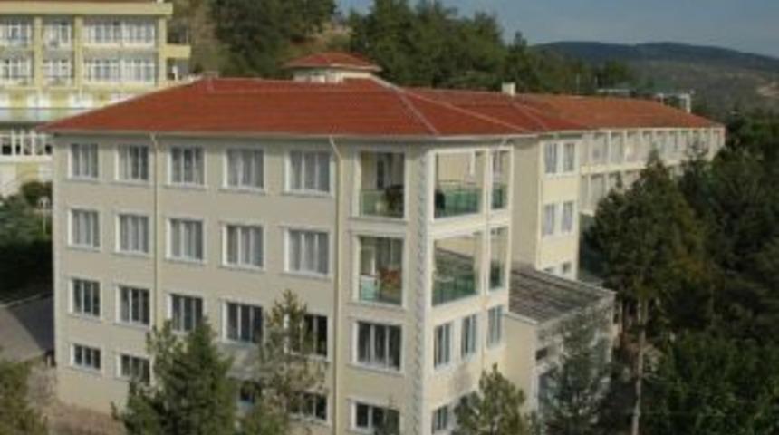 Eynaldaki Turistik Otelin Yıkım İhalesi 101 Bin Liraya Berdem Petrol&rsquo;de Kaldı