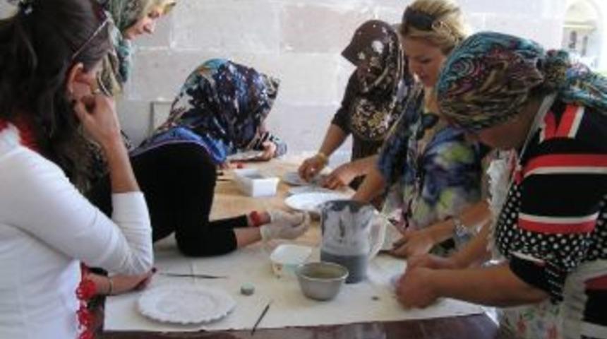 160 Bayan Kurs G&ouml;r&uuml;yor