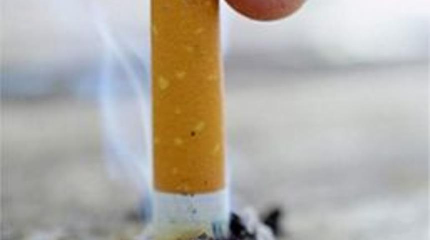 Sigara İçenlerin Cildi Erken Kırışıyor
