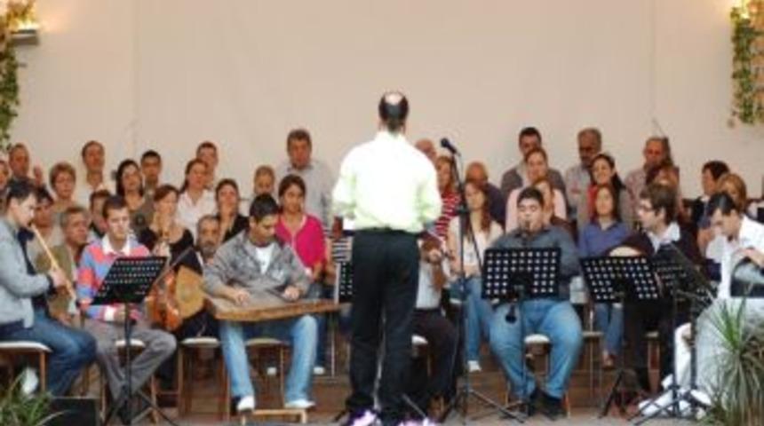 Osmangazi Belediyesi T&uuml;rk Sanat M&uuml;ziği Korosu Sezonu A&ccedil;tı