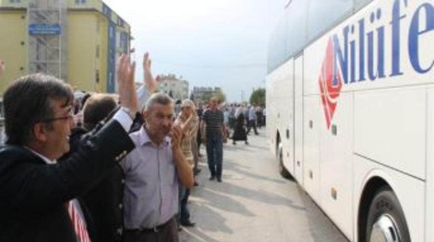 Hacı Adayları Dualarla Uğurlandı