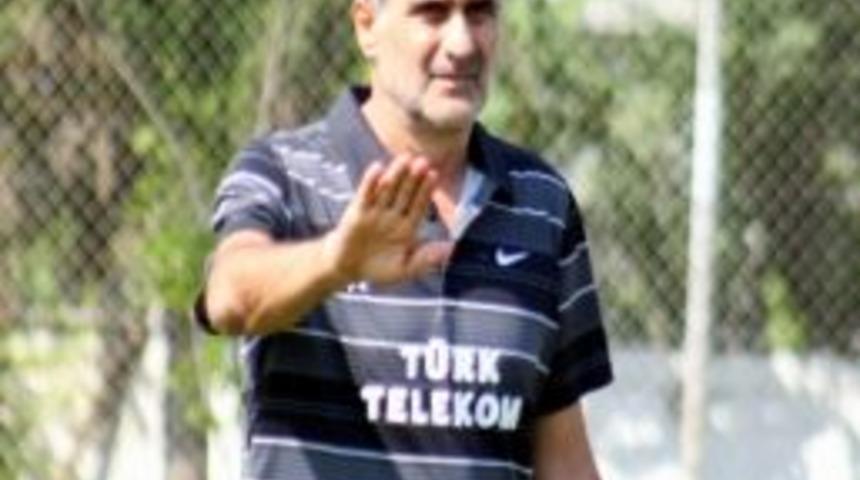 Trabzonspor, Fenerbah&ccedil;e Ma&ccedil;ı Hazırlıklarını S&uuml;rd&uuml;r&uuml;yor