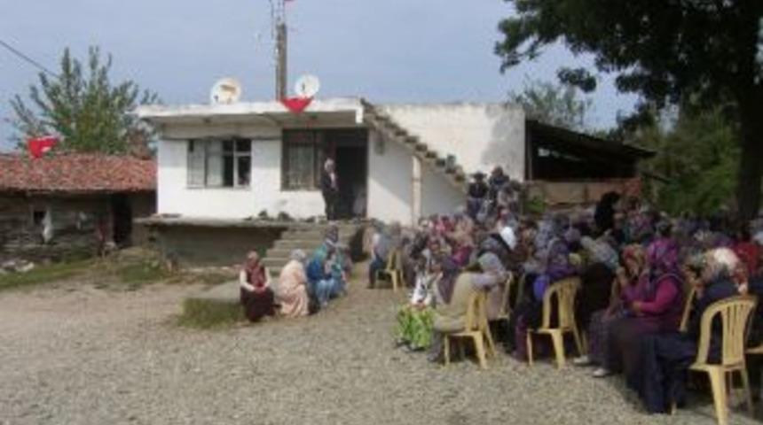 &ldquo;benim Yavrum Al Bayrağın İ&ccedil;inde&rdquo;